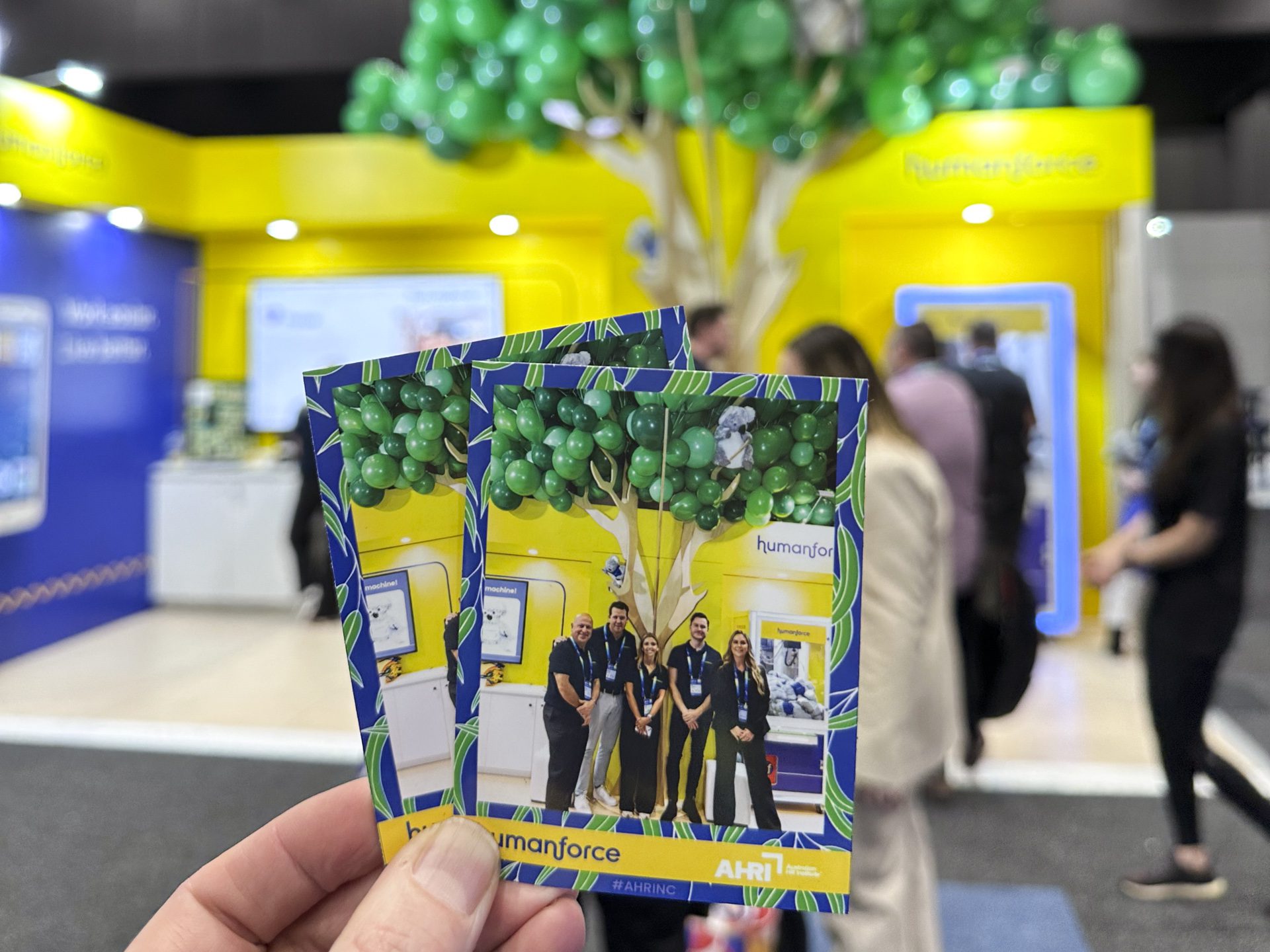 Magnetic Shots trade show magnet givaway-1